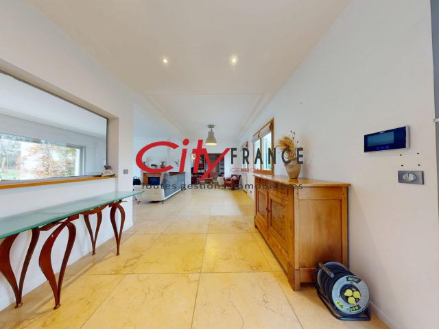 Maison de 7 pièces au calme avec piscine Villennes sur Seine