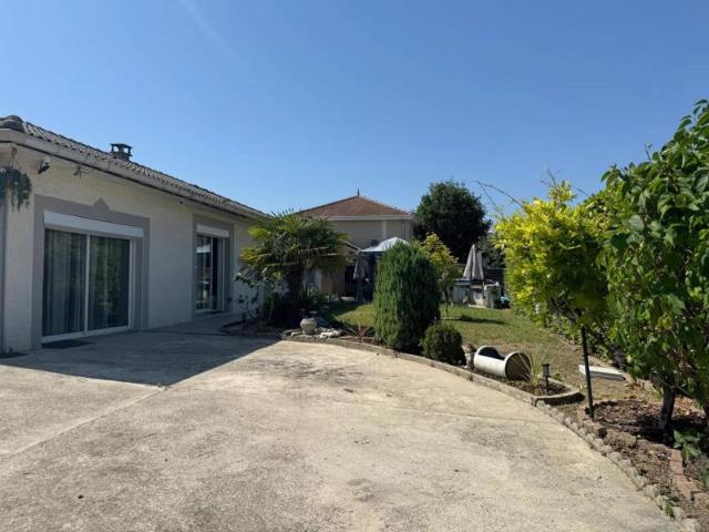 Maison de 7 pièces de 113 m² à Les Roches de Condrieu