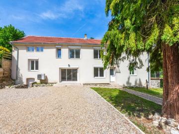 Maison rénovée de 192 m² à Neauphle le Vieux
