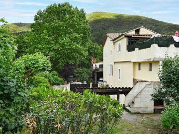 Maison de 7 pièces de 220 m² situé au Martinet