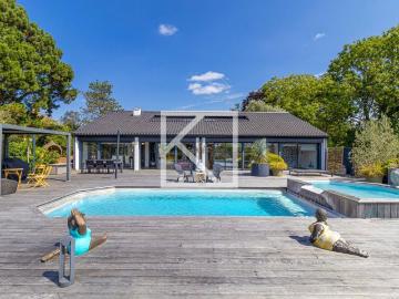 Maison de 7 pièces de luxe en vente à Beaupréau, France