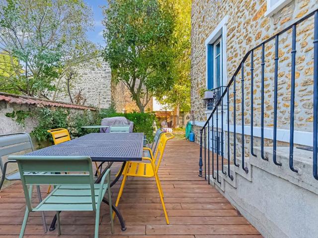 Maison de 7 pièces de luxe en vente à Le Perreux sur Marne, Île de France
