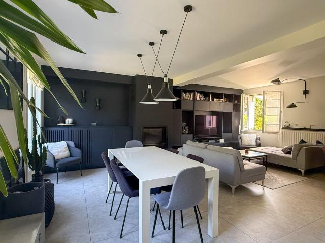 Maison de 4 chambres de luxe en vente à Nozay, France