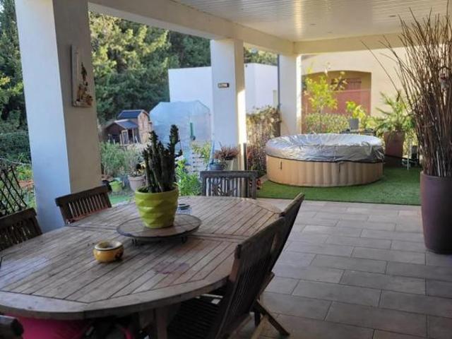 Maison PP 4 pièces 2 ch sdb et sdd jardin
