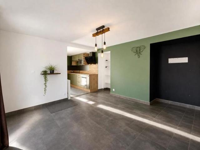 Maison de 4 pièces de 81 m² à Pussay