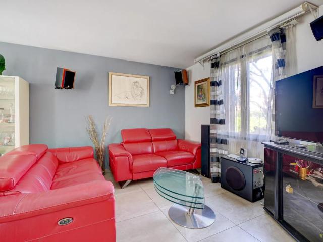 Maison de 4 pièces de 85 m² à Vaulx en Velin
