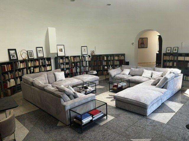 Maison de 528 m2 meublée St Marcel Les Sauzet