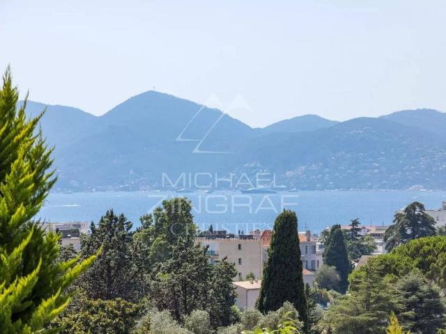 Maison de 5 chambres de luxe en vente à Cannes, France