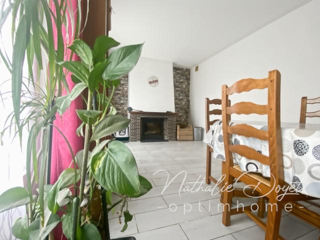 Maison de 5 pièces CHAOURSE 02