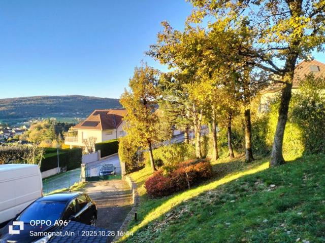 Maison de 5 pièces avec salle de jeux et magnifique vue