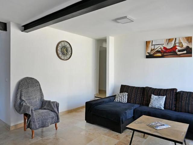 Maison de 5 pièces de 104 m² à Saint Julien les Rosiers