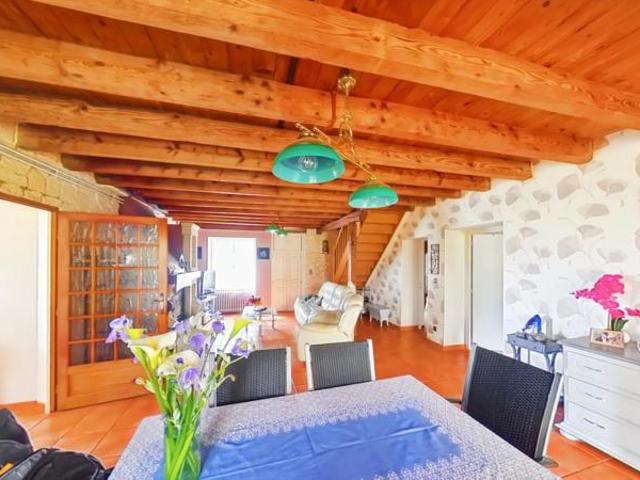Maison de 5 pièces de 109 m² à Saint Angel