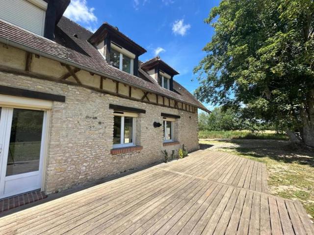 Maison de 5 pièces de 117 m² à Hardencourt Cocherel