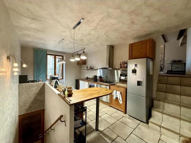 Maison rénovée 5 pièces 110 m² au calme, Peille