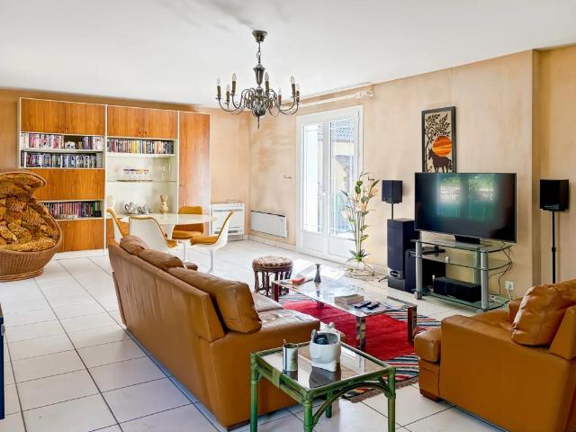 Maison de 6 pièces de 135 m² à Donnery