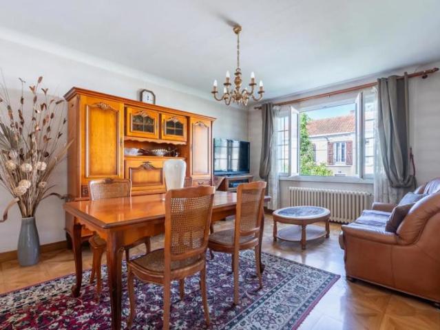Maison spacieuse à Villemomble, secteur prisé