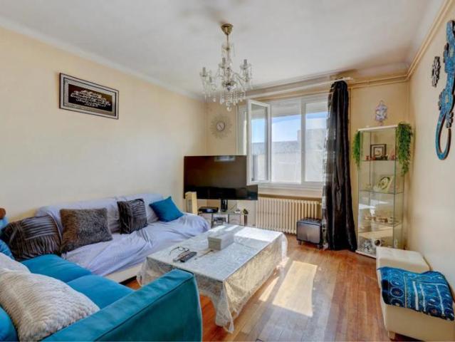 Maison de 5 pièces de 180 m² à Vaulx en Velin