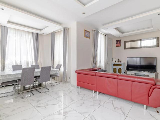 Maison de 5 pièces de 200 m² situé à Le Thillay