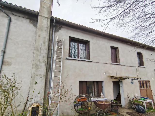 Maison de 5 pièces de 237 m² à Boisse Penchot