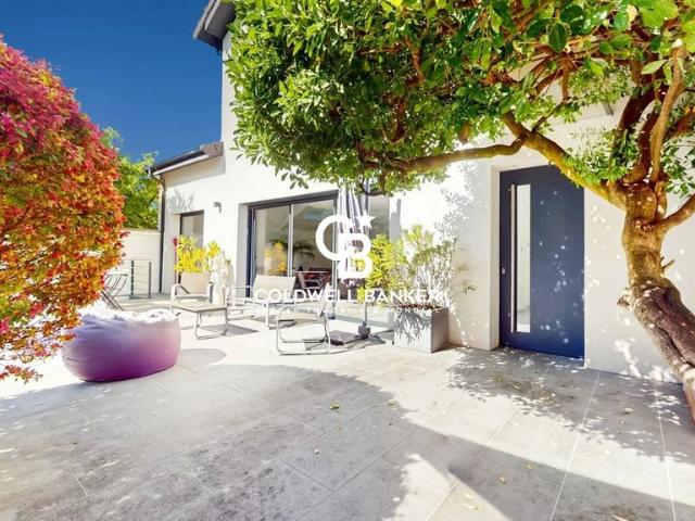 Maison de 5 pièces de luxe en vente à Saint Maur des Fossés, France