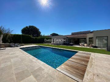 Maison de 5 pièces de luxe en location à Uzès, Occitanie