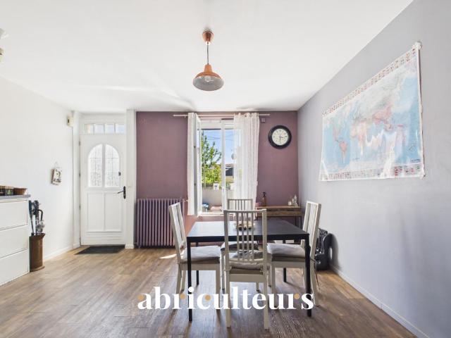 Maison de 6 pièces 140 m² en vente à Argenteuil secteur résidentiel 95100
