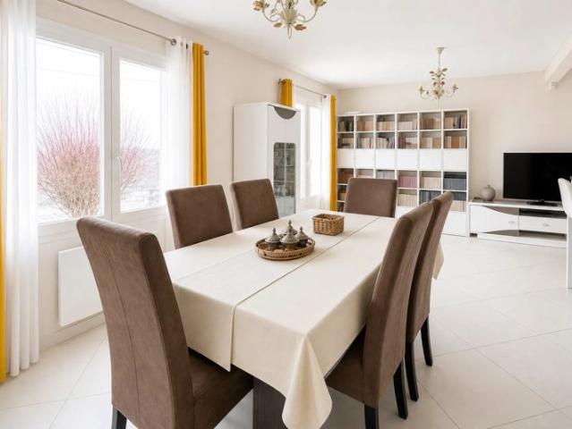 Maison de 6 pièces de 137 m² avec piscine à Les Bordes
