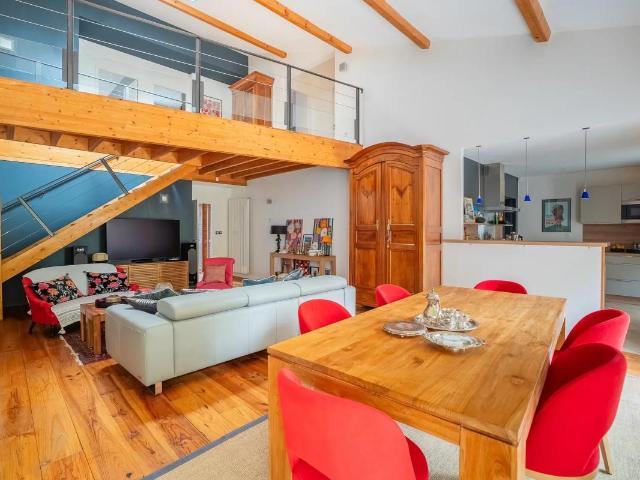 Maison de 6 pièces de 176 m² située à Talence