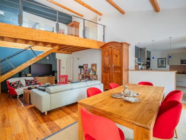 Maison de 6 pièces de 176 m² située à Talence