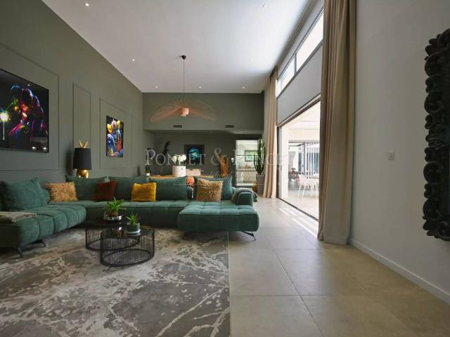 Maison de luxe 4 chambres en vente à Saint Gély du Fesc, France