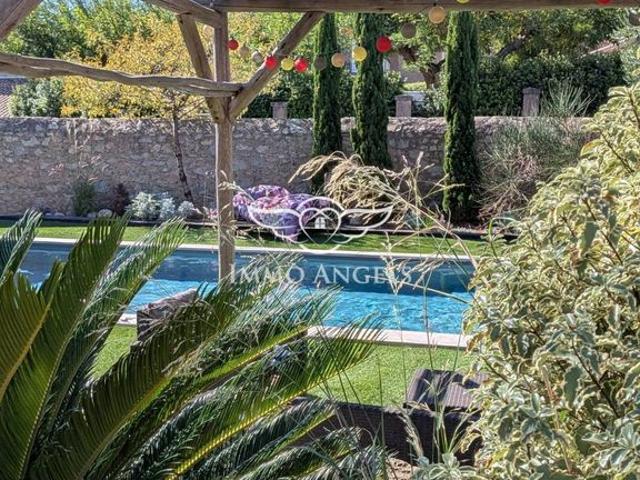 Maison de 6 pièces de luxe en vente à Saint Chinian, France