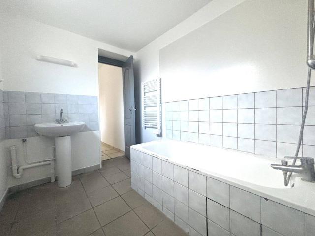 Maison de 70m2 avec 2 chambres terrasse garage