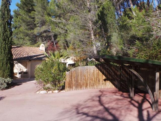 Maison de 80m2 à louer sur Beaurecueil