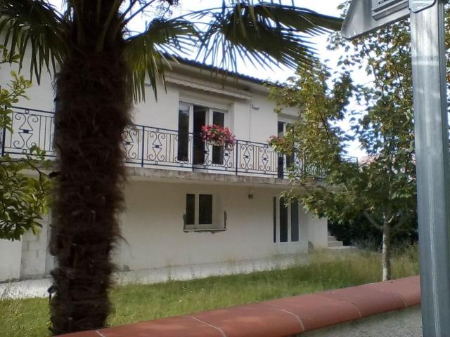 Maison de 80m2 à louer sur Laroque Timbaut