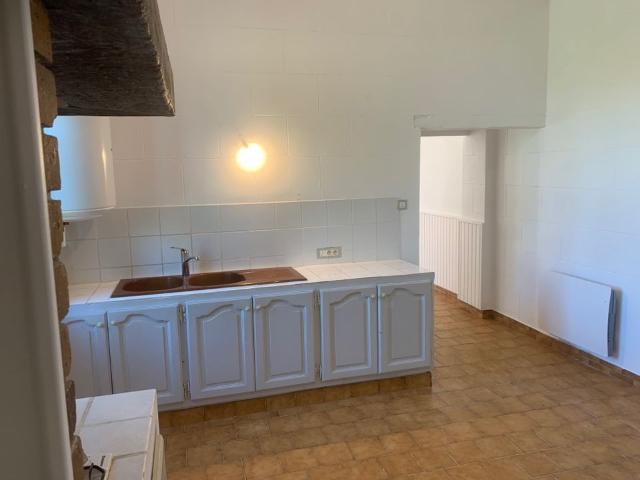 Maison de 82m2 à louer sur Arles