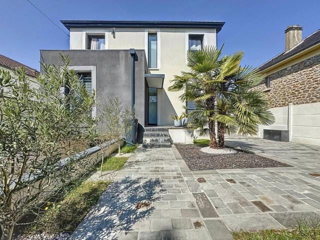 Maison de 8 pièces