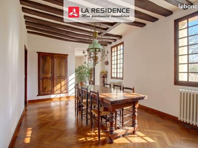 Maison de 8 pièces