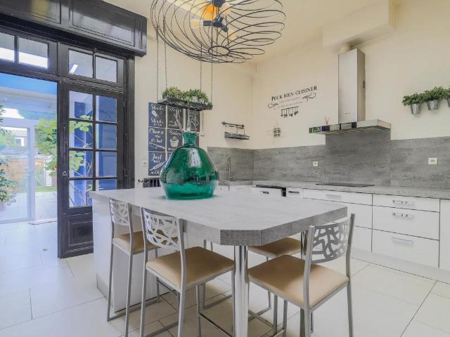 Maison de 8 pièces de 177 m² à Loos