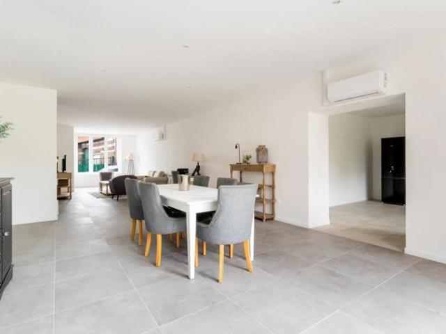 Maison rénovée 2024, Emmerin, 8 pièces, 242 m²