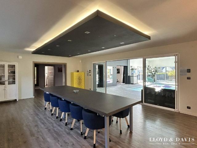Maison de 8 pièces de luxe en vente à Landerneau, France