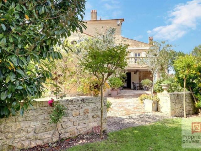 Maison de 8 pièces de luxe en vente à Saint Hippolyte, Nouvelle Aquitaine