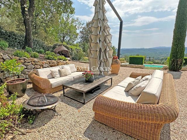 Maison de 8 pièces de luxe en location à Montauroux, France