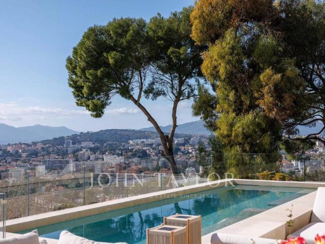 Maison de 8 pièces de luxe en location à Cannes, France