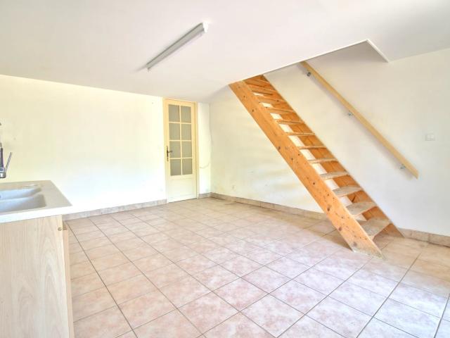Maison de 90 m² à rénover, 1 chambre