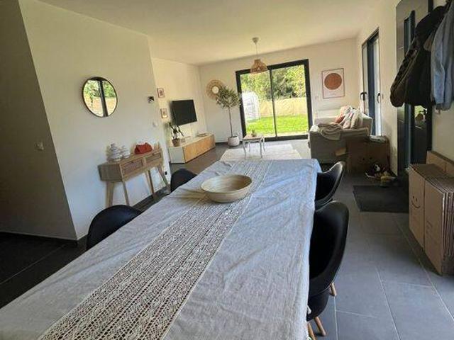 Maison de 94m2 à louer sur Abondant