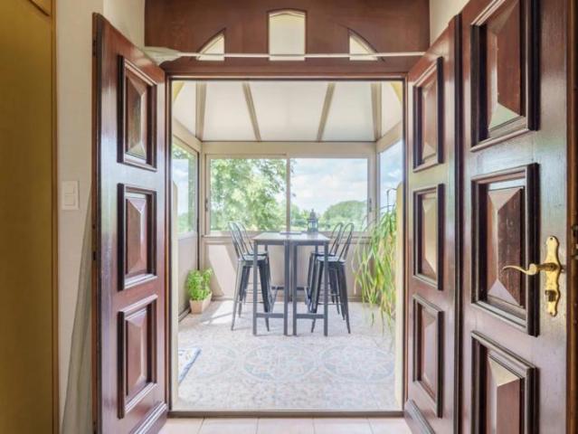 Maison de 9 pièces de 254 m² à Mirecourt