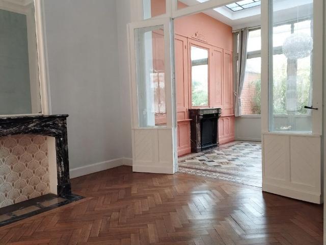 Maison de 9 pièces de luxe en vente à Roubaix, France