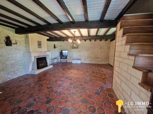 Maison de campagne 140 m2, 3 ch, terrain 1365 m2
