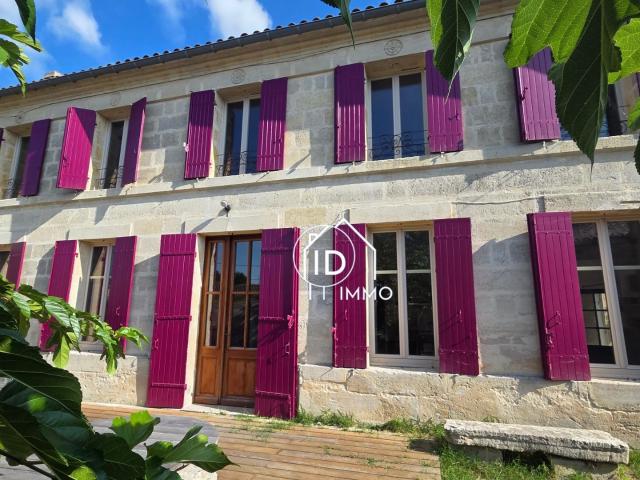 Maison de campagne 174m² Villefranche de Lonchat