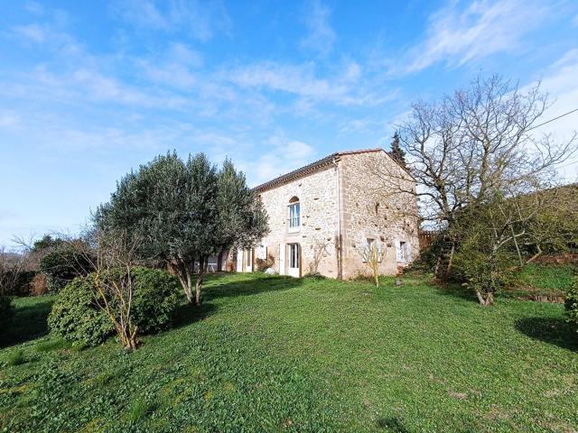 Maison de campagne 197.40 m2